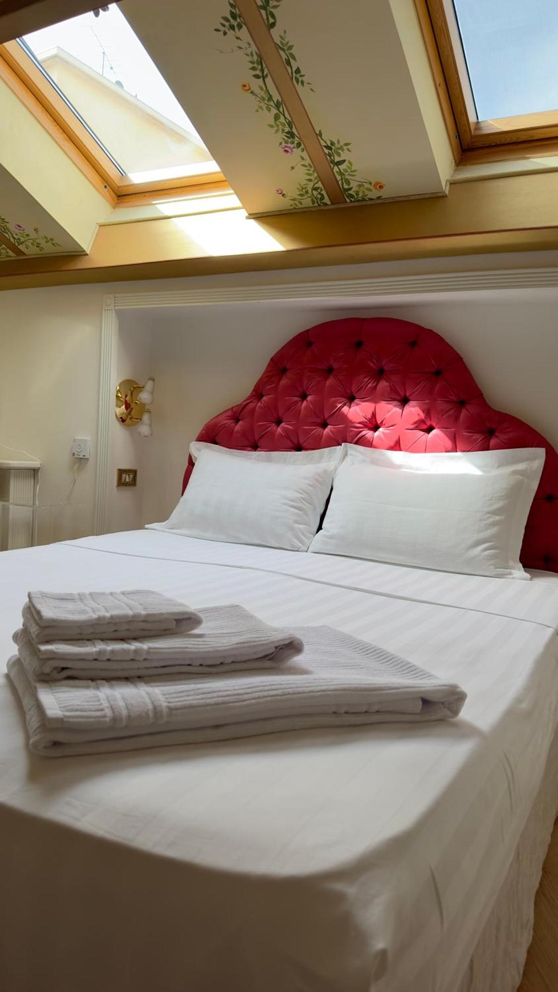 L'Echelle Rouge Aparthotel Cannes Exterior photo