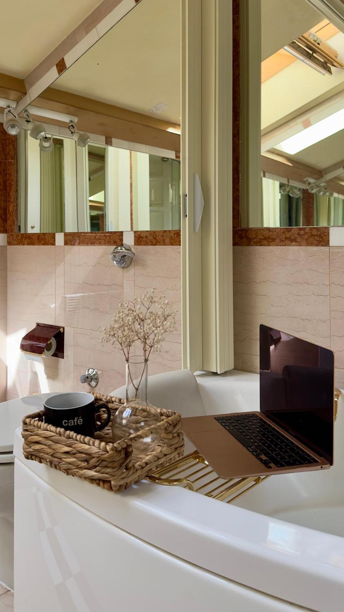 L'Echelle Rouge Aparthotel Cannes Room photo